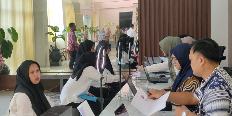 Ribuan Pelamar Pegawai RSUD Cilograng dan Labuan Jalani CAT