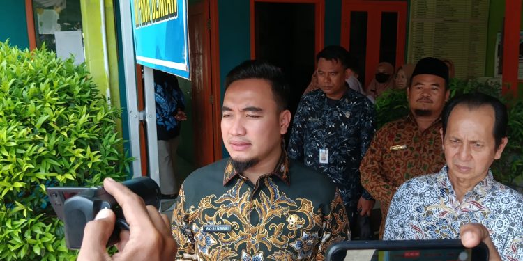 Mobil Dinas Nggak Layak? Wali Kota Cilegon Minta Dilepas Saja!