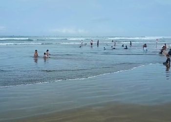 Wisata ke Pantai? BPBD Lebak Ingatkan Ancaman Gelombang Tinggi