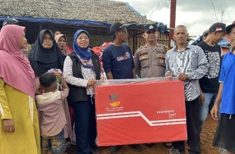 Ratusan Korban Banjir Bandang di Huntara Cigobang Terima Bantuan