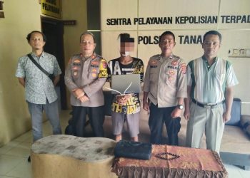 COD dengan Pemiliknya, Maling Laptop Babak Belur Dipukuli Warga
