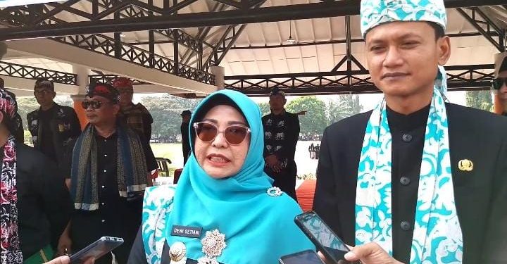 HUT ke-151 Kabupaten Pandeglang, Warga Titip Harapan ke Dewi-Iing soal Infrastruktur Jalan