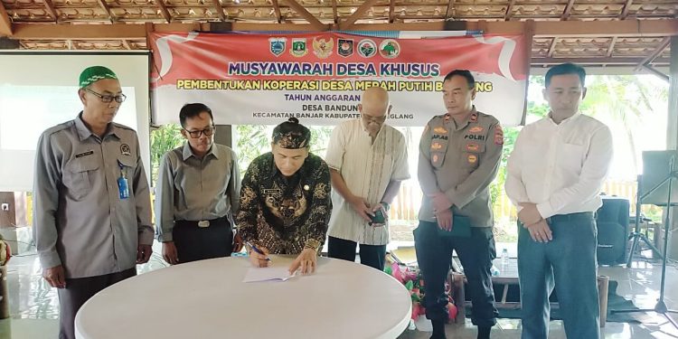 Diprakarsai BPD, Desa Bandung Kabupaten Pandeglang Bentuk Kopdes Merah Putih