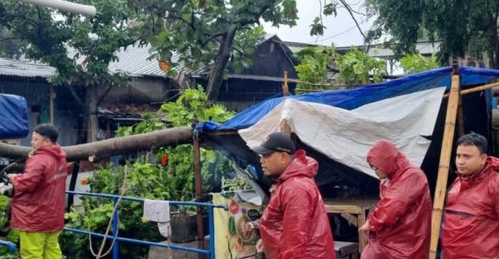Hadapi Arus Balik Lebaran, Pemkot Tangerang Siagakan Puluhan Petugas Atasi Pohon Tumbang