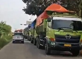 Truk Tanah Kembali Meresahkan Warga, Pemkab Lebak Didesak Lakukan Penertiban