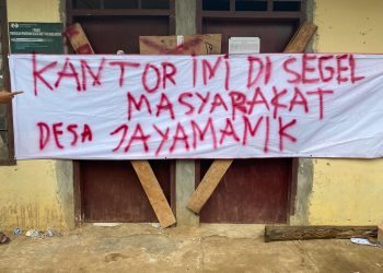 Kantor PTPN VII di Lebak Disegel, Alasan Warga: Selalu Ingkar Terkait Perbaikan Jalan