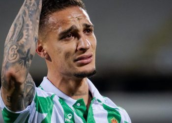 Antony Santos Luar Biasa! Bawa Real Betis ke Final Conference League