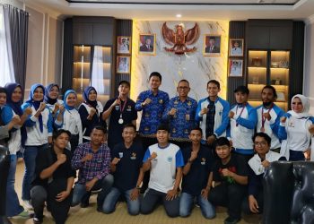 Disambut Wabup, Kormi Serahkan Piagam Penghargaan