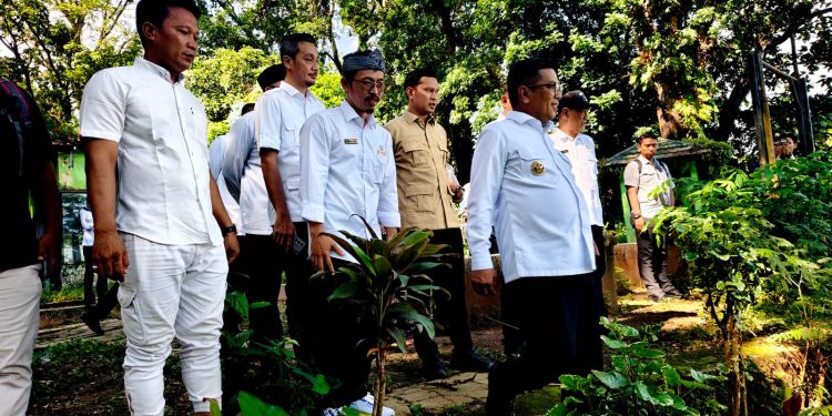 Bangun Pariwisata Carita, Gubernur Diskusi Bareng KPPC