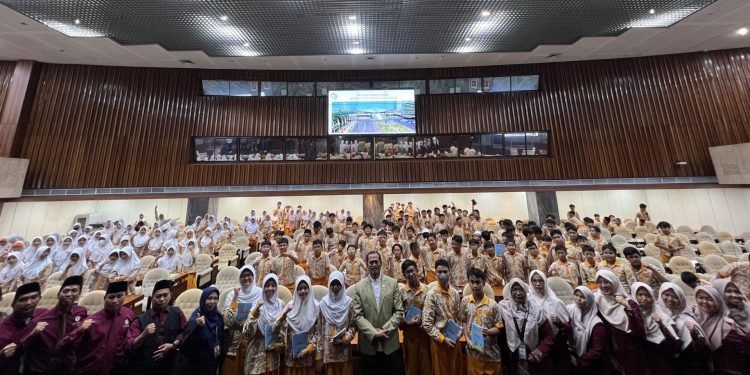 Sekolah Islam Terpadu Bina Bangsa Kunjungan Edukasi Parlemen ke DPR RI