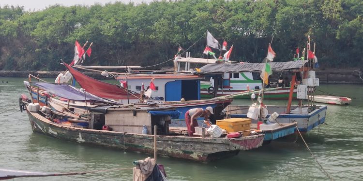 Peralihan Cuaca, Nelayan di Kecamatan Anyar Kesulitan Cari Ikan
