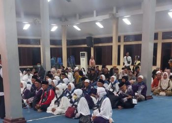 43 Calhaj Pandeglang Berangkat ke Tanah Suci, Ada yang Masih Pelajar