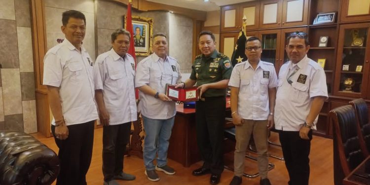 Komunikasi sebagai Kekuatan, AMKI dan Pushubad Sepakati Sinergi