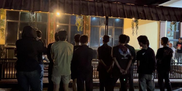 Suporter Persikas Ungkap Kronologi Saat Diamankan Ke Polsek