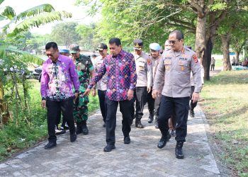 Wujudkan Swasembada Pangan, Bupati Bersama Forkopimda Tanam Jagung Hibrida di Kecamatan Rajeg