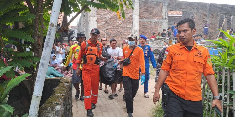 Bocah 10 Tahun yang Tenggelam di Karangbolong Ditemukan Meninggal Dunia