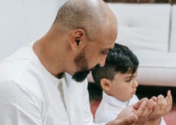 Tujuh Adab Anak kepada Orangtua, Menurut Imam Al-Ghazali