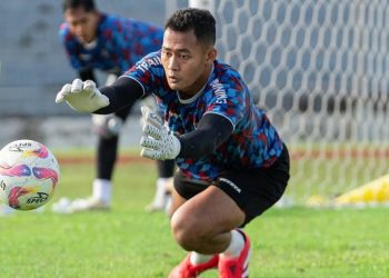 Dipanggil Gerald Vanenburg, Kiper Setinggi Hampir Dua Meter Ini Ikut TC Timnas Indonesia U-23
