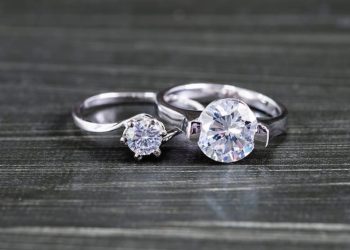 Catat! Ini Enam Perbedaan Emas Putih dan Platinum