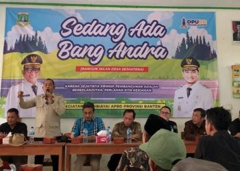 Jalan Rusak di Pandeglang Mulai Diperbaiki Lewat Bang Andra, Akhiri Penderitaan Guru Terjatuh 