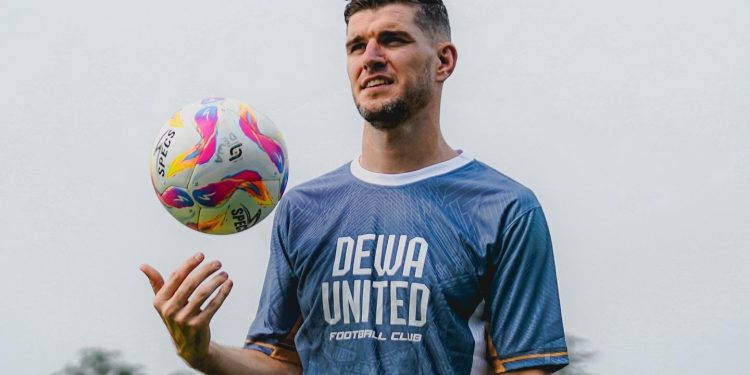 Resmi! Dewa United Banten Boyong Bek Tangguh Eks Persib, Nick Kuipers Siap Bawa Juara Liga 1