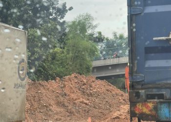 Ruas Jalan Tol Tangerang-Bitung Banjir Parah, Diduga Akibat Pembangunan Exit Tol Paramount Petals