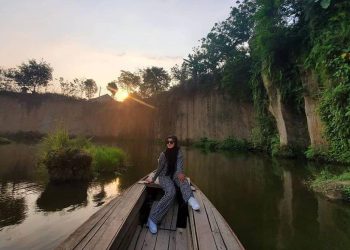 Tebing Koja dan Talaga Biru Cisoka, Bekas Tambang Pasir yang Jadi Destinasi Wisata Hits di Tangerang