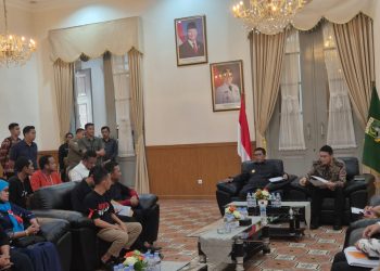 Guru Kepung Gedung Negara Banten, Gubernur Andra Soni Siapkan Solusi