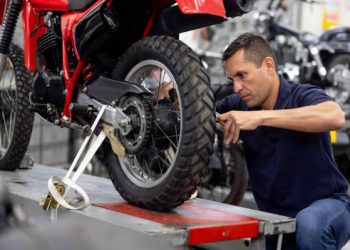 Lima Cara Memulai Usaha Bengkel Motor Kecil dan Sparepart