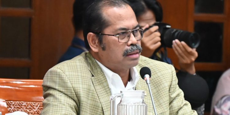 Anggota DPR Temukan Pelajar SMP di Serang Belum Bisa Membaca, Khawatirkan Indonesia Emas 2045