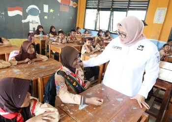 Wakil Bupati Intan Tinjau MPLS dan Pelaksanaan Program Sekolah Swasta Gratis