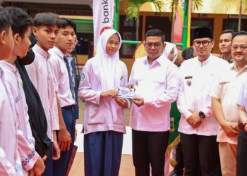 Biaya Sekolah 88 Ribu Siswa Digratiskan, Gubernur Banten: Tugas Kalian Belajar Semaksimal Mungkin