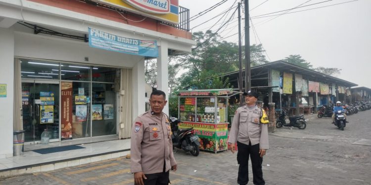 Gelar Patroli, Polsek Pasar Kamis Antisipasi Gangguan Kamtibmas
