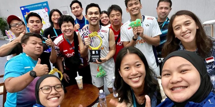 Juarai China Open 2025, Fajar Alfian Dedikasikan untuk Mendiang Lie Sumirat