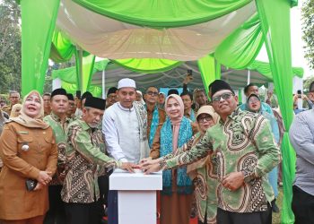 Resmikan Gedung SD-SMPIT Raudhatul Jannah, Bupati Ratu Zakiyah Ajak Sekolah Swasta Majukan Pendidikan