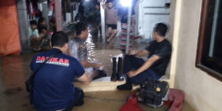 Banjir Landa 14 Titik di Kota Tangerang