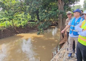 Banjir Berkurang, Pilar Optimistis Proyek Turap dan Bronjong di Villa Mutiara Serpong Rampung Sesuai Target