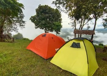 Ingin Berkemah dengan Suasana Perbukitan? Bukit Cariang Bisa jadi Pilihan