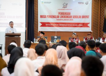 Di Hadapan Siswa Sekolah Rakyat, Gubernur Banten: Saya pun Dulu Pernah Jadi Sopir Angkot