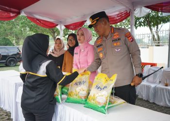 Bantu Masyarakat, Polresta Tangerang Bikin Gerakan Pangan Murah di Alun-alun Tigaraksa