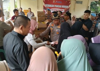 Gerakan Pangan Murah Polres Serang Diserbu Warga