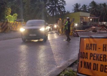 Cerita Pengendara Terjebak Macet 4 Kilometer Imbas Perbaikan Jembatan Cirokoy Pandeglang
