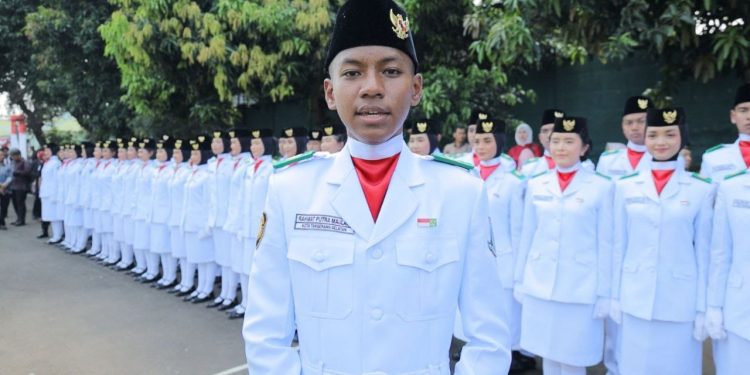 Ayah Wafat Sehari Sebelum Pengukuhan, Rahmat Tetap Pimpin Pasukan Paskibraka