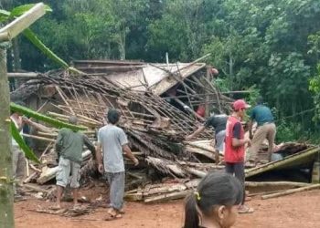 10 Tahun Minta Bantuan Pemerintah, Satu Rumah di Pandeglang Ambruk Sendiri