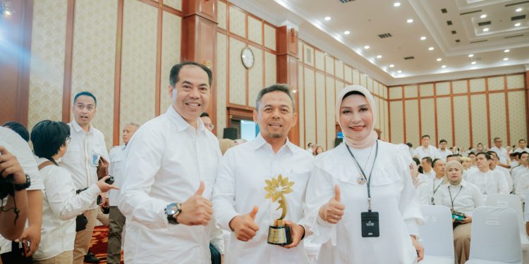 bank bjb Raih KEJAR Award 2025 Kategori Bank Teraktif Program Bank Goes to School
