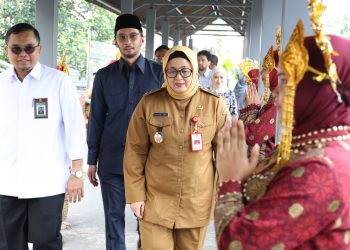 Wabup Tangerang Intan Nurul Hikmah Resmikan Revitalisasi Lapangan Olahraga Sekolah Islamic Village