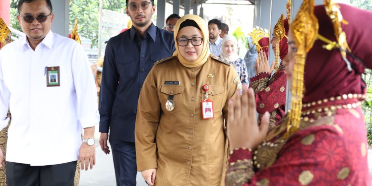 Wabup Tangerang Intan Nurul Hikmah Resmikan Revitalisasi Lapangan Olahraga Sekolah Islamic Village