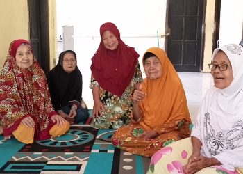 Terharu, Pengurus Panti Jompo di Pandeglang Digaji Rp470 Ribu Urus Lansia Puluhan Tahun