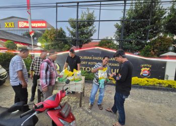 Polsek Cikupa Gelar Gerakan Pangan Murah, Beras Habis Terjual