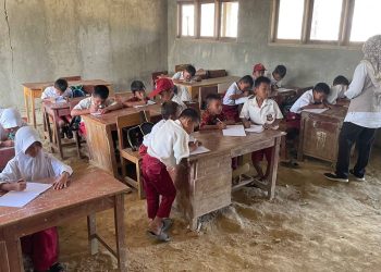 Disdikpora Angkat Suara Soal Dua Ruang Kelas SDN di Pandeglang Lantai Beralaskan Tanah